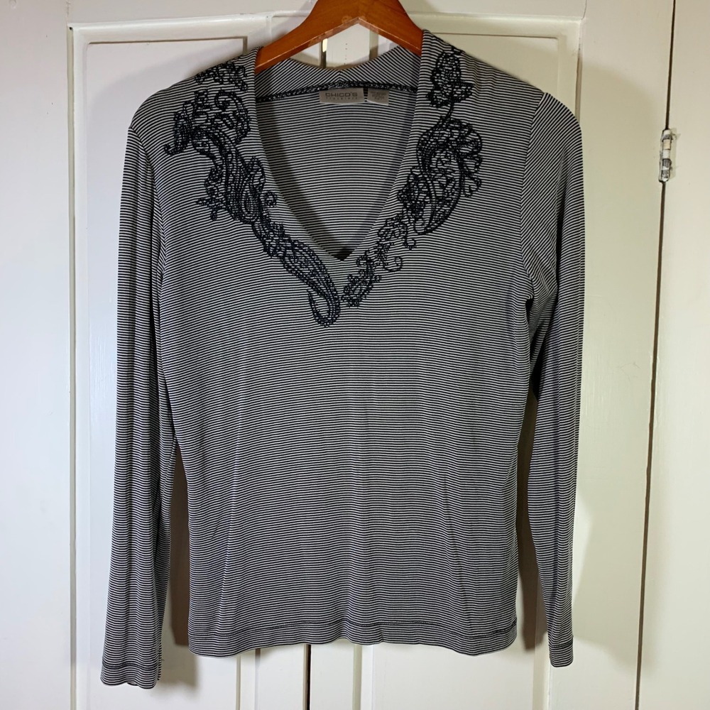 Chicos 1‎ Travelers Womens M Black White Striped Embroidered V-Neck
Top Packable